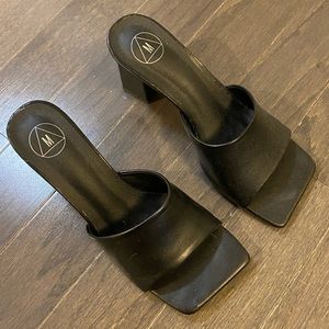 Missguided Block Heel Square Toe Mules (size 7)